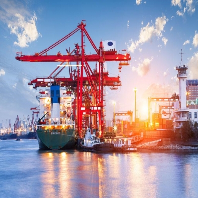 如何防止在碼頭的起重機(jī)生銹？